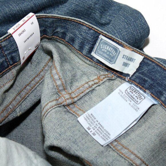 Signature by Levis Strauss & Co Jeans 38W 30 Straight Fit Straight Leg Denim - Picture 4 of 5